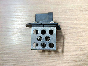 Резистор вентилятора радіатора Renault Megane 3, 2008-2016, M142561069 (Б/У)