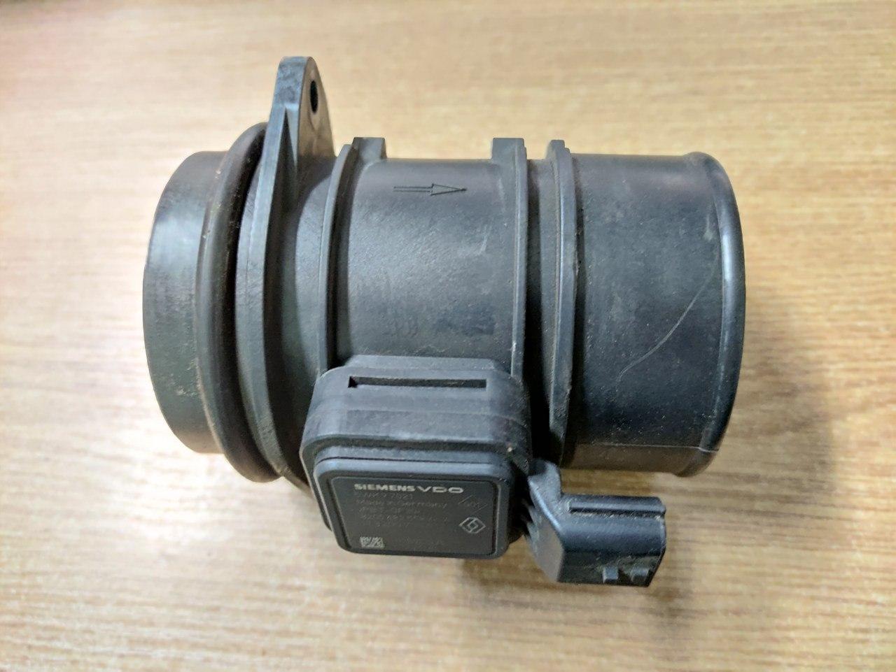 Росходомір повітря Renault Megane 3, 2008-2016, 8200682558 (Б/У)