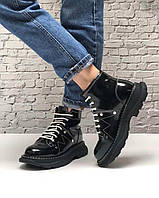 Женские кожаные ботинки Alexander McQueen Boots. Ботинки Александр Маквин Бутс черного цвета.