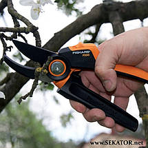 Секатор контактний (з коваделком) Fiskars / Фіскарс PowerGear X (L) PX93 (1023629/111013), фото 6