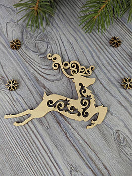 Дерев'яна ялинкова іграшка Олень різьблений 8,5*10см