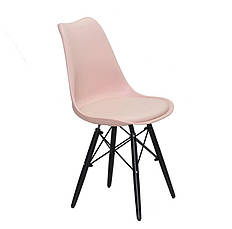 Стілець Milan-B-BK рожевий 63 пластиковий з м'яким сидінням на чорних дерев'яних ніжках, скандинавський стиль, фото 3