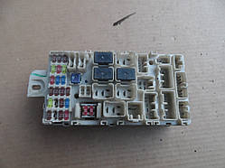 Блок запобіжників Mitsubishi L200 2009-2015 ДЕФЕКТ 8565A205
