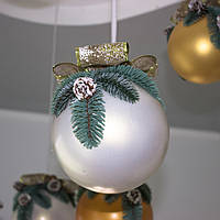 Новорічний декор, велика біла куля