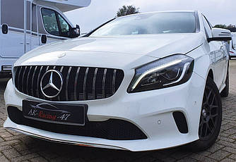 Решітка радіатора Mercedes W176 (12-16) стиль GT Panamericana