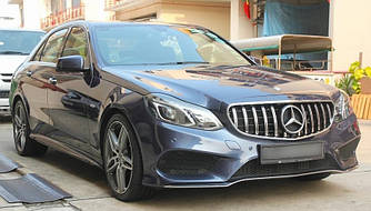 Решітка радіатора Mercedes w212 (13-16) тюнінг стиль AMG GT Panamericana (хром смужки)