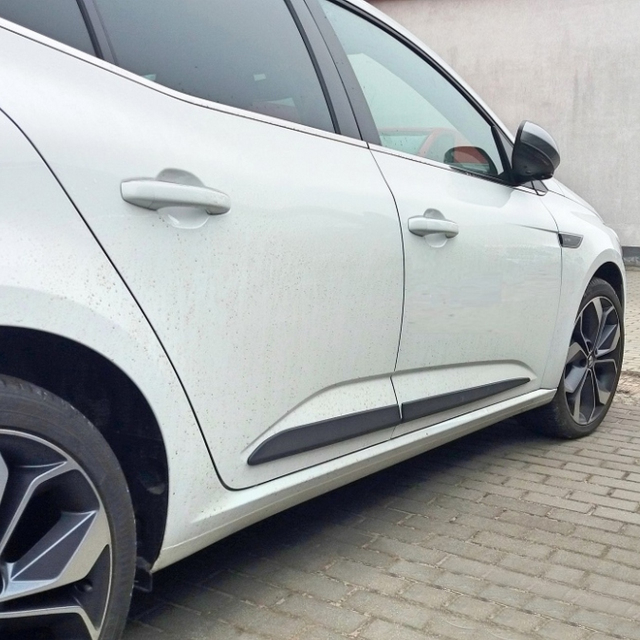 Молдинги на двері для Renault Megane IV 2016+, фото 1