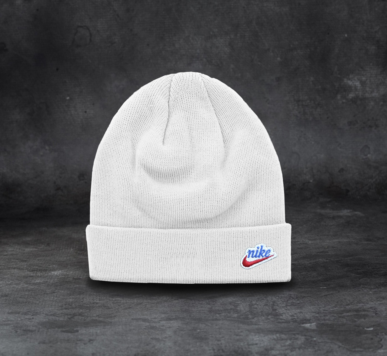 Стильна молодіша шапка на осінь/весну/зіму найки/Nike