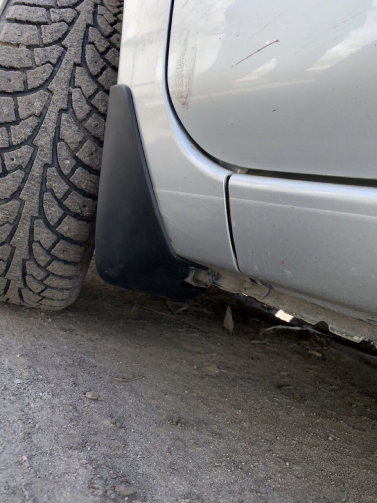 Бризковики передні Nissan Leaf (2011-2017), фото 1