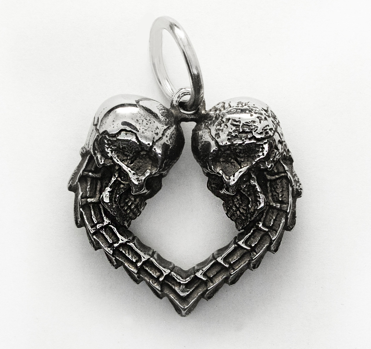 Подвеска серебряная Два черепа Сердце - фото 1 - id-p1291405946