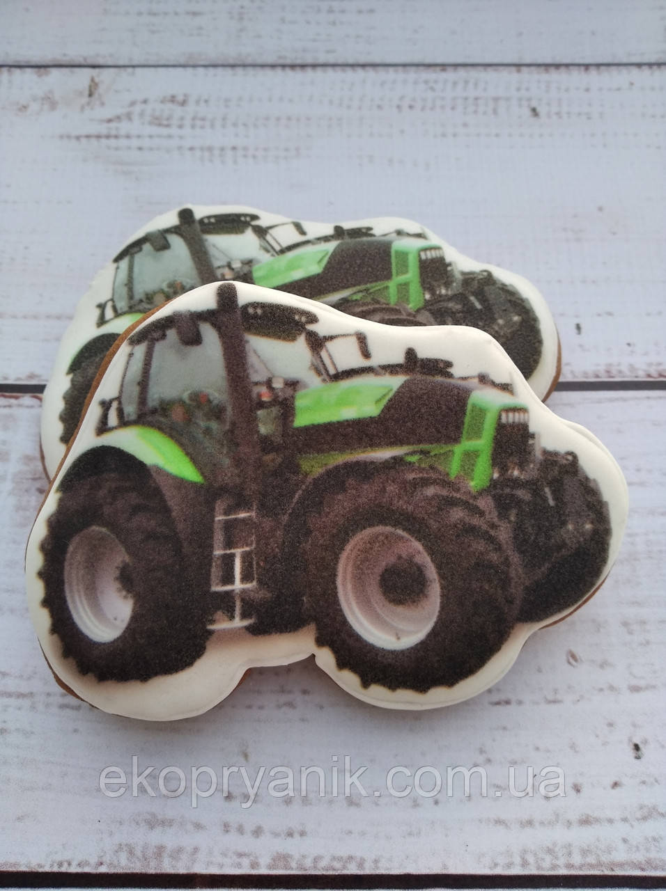 Пряник трактор зелений їстівний друк, солодкий подарунок - фото 1 - id-p1292955492