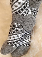 Теплі шерстяні жіночі носки.
