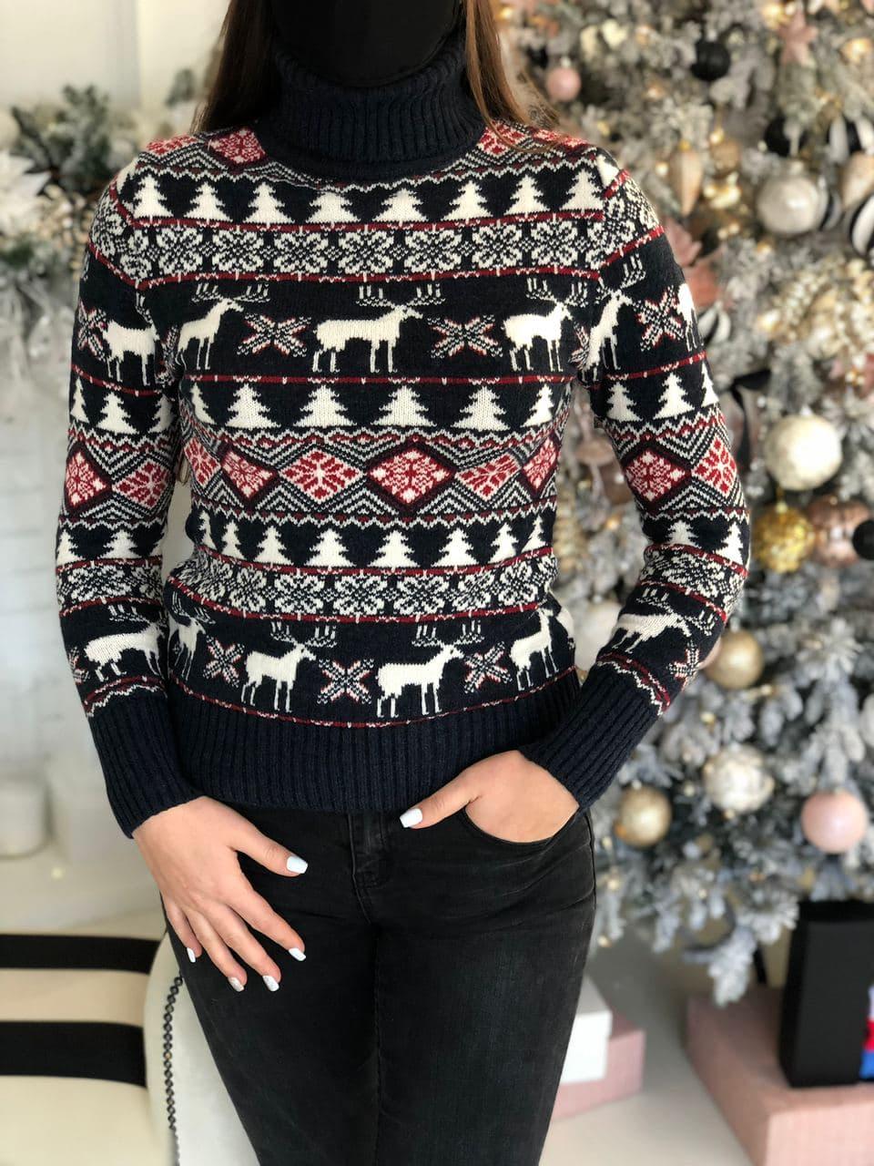 Жіночий светр новорічний з оленями чорний