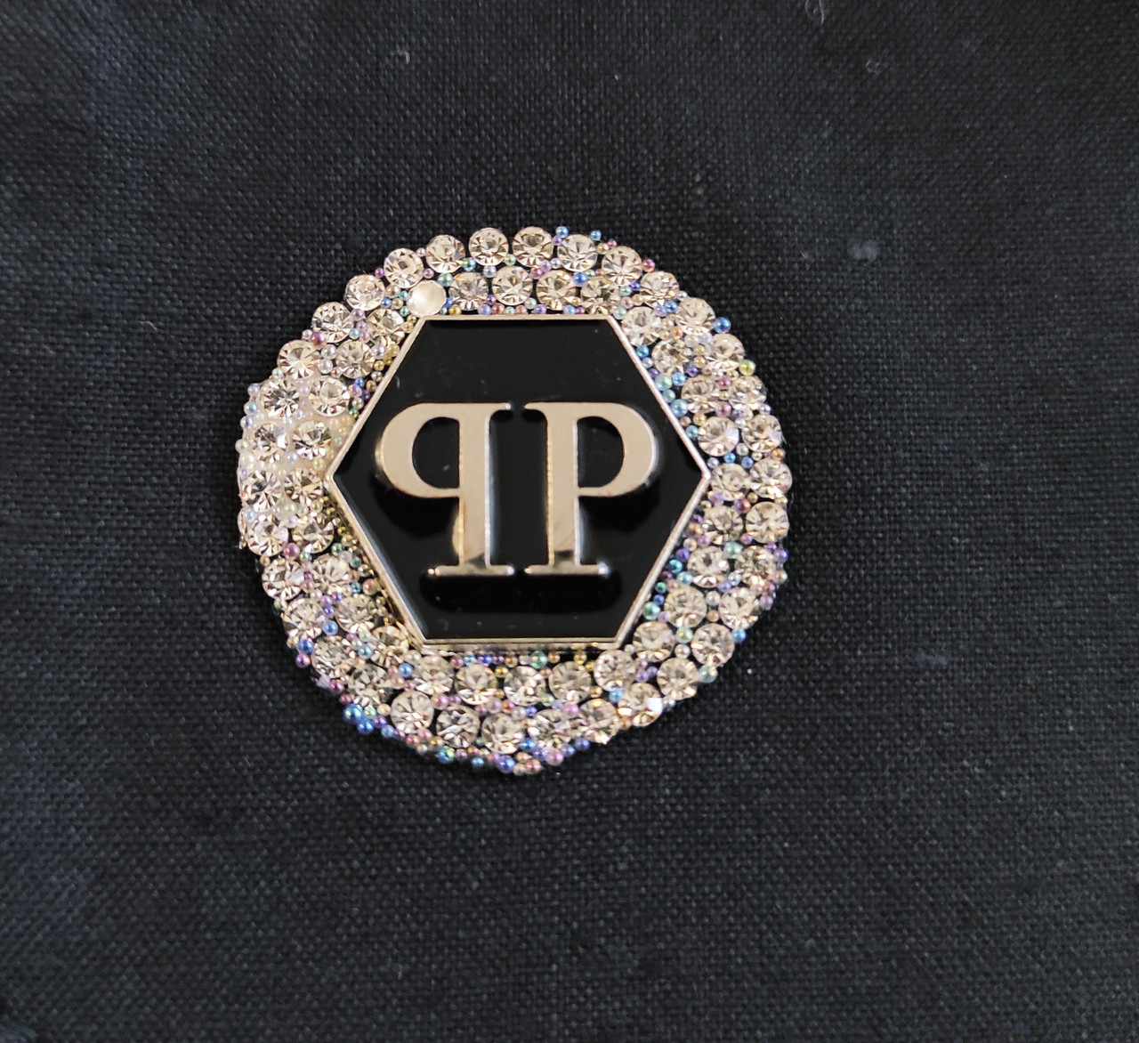 Маска зі значком Pp