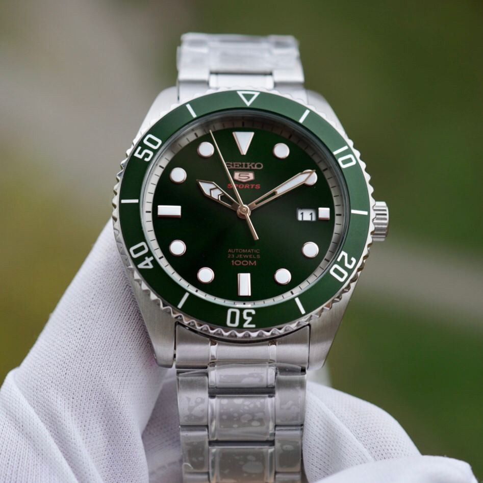 Часы Seiko 5 SRPB93K1 Green Dial Sports Automatic