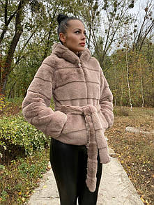 Бежевий кожушок зі штучного хутра (шиншилу) з капюшоном (р. 42-56) 39sb152