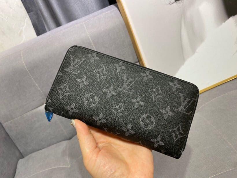 Чоловічий сірий Клатч Louis Vuitton
