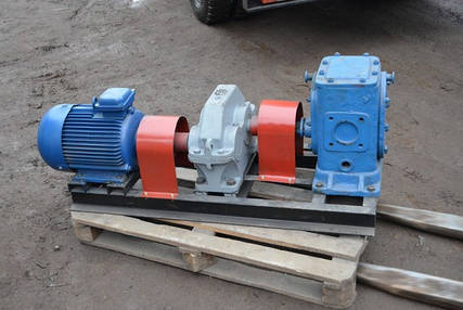 Бітумні насоси. Насоси для мазуту, патоки, дьогтю, гудрону, нафтопродуктів.