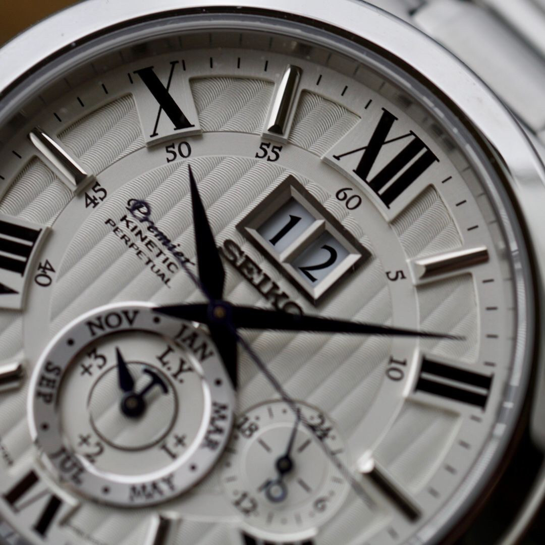 Seiko premier shop kinetic perpetual snp139p1