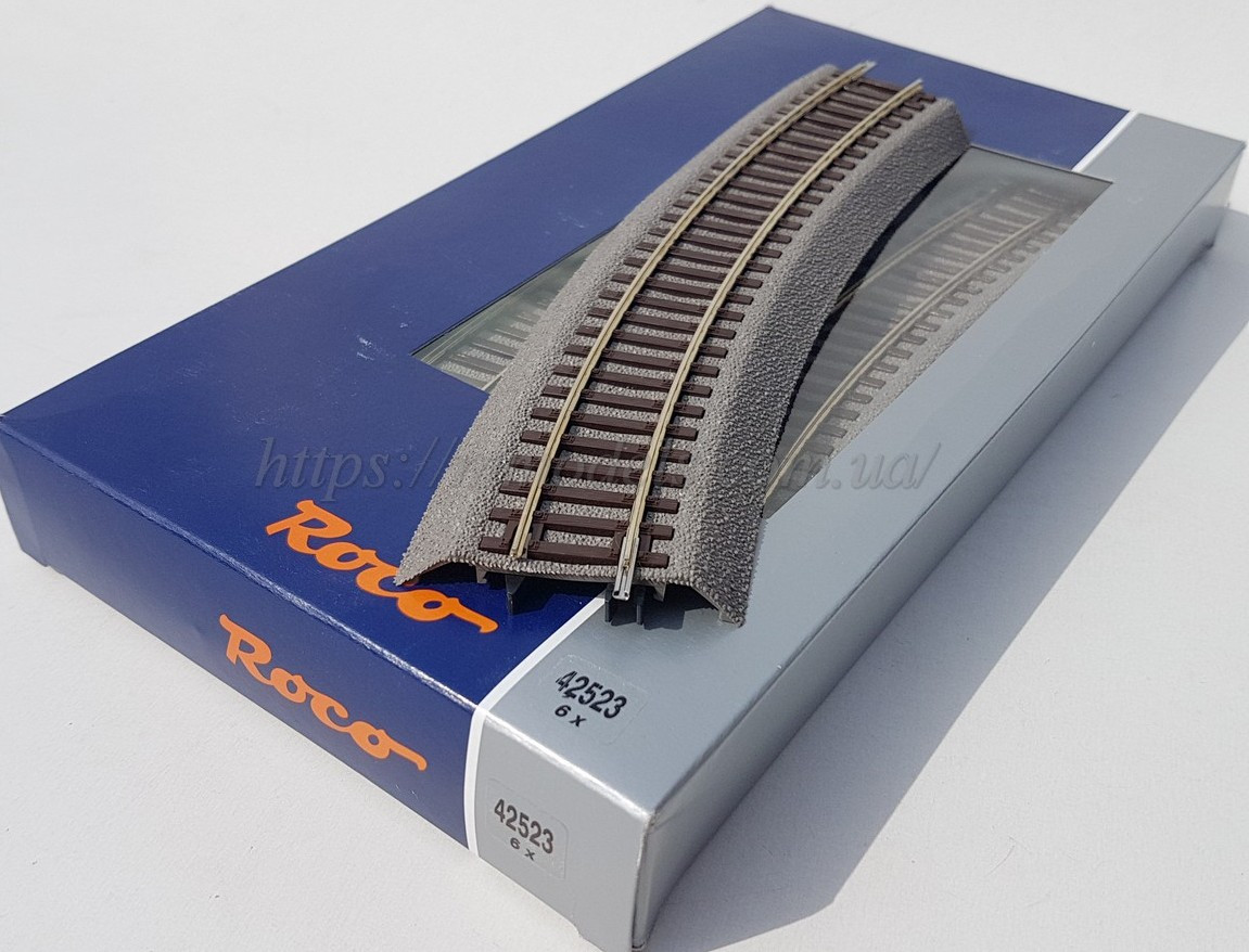 Професійний рейковий матеріал Roco Line R3 на призмі, масштабу 1:87. Roco Line 42523