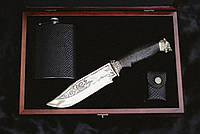 Незвичайний подарунок для чоловіка — "Gift box Вожак", з красивим ножем ручної роботи, запальничкою та флягою