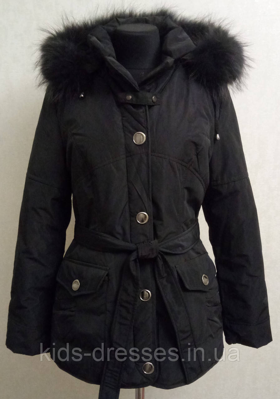 Жіноча чорна зимова куртка з поясом, капюшоном і хутром, розмір 42