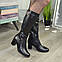 Жіночі чорні шкіряні чоботи на стійкому каблуці, декоровані фурнітурою, фото 5