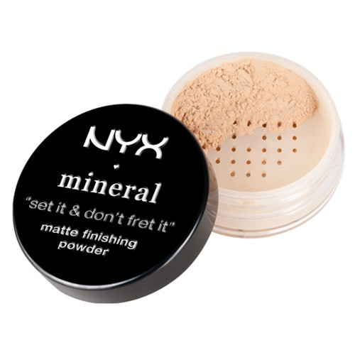 Мінеральна розсипчаста пудра NYX Cosmetics Mineral Finishing Powder LIGHT/MEDIUM (MFP01)