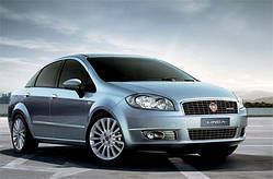 Лобовое стекло на FIAT LINEA  