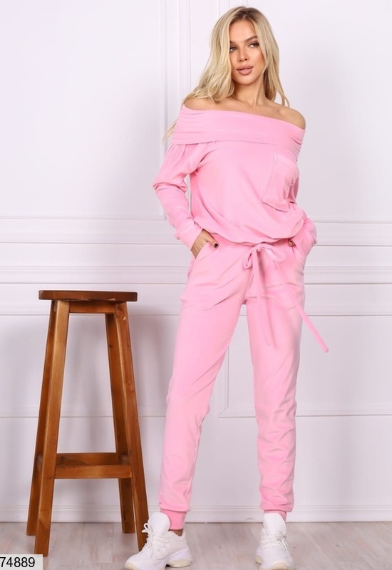 Жіночий велюровий спортивний костюм з відкритими плечима L-XL