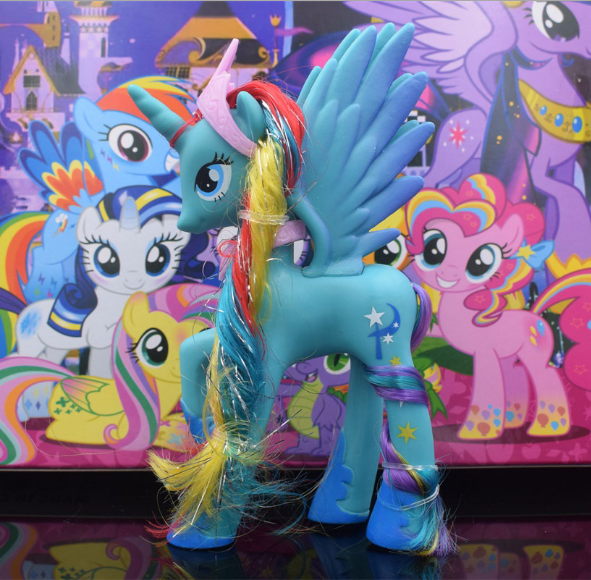 Фігурка Єдиноріг My Little Pony Поні-пегас Принцеса Триксі 14 см 01845