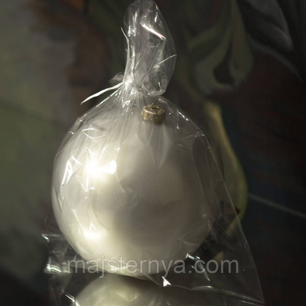 Новорічна велика куля на ялинку, діаметр-15 см, білий перламутровий.