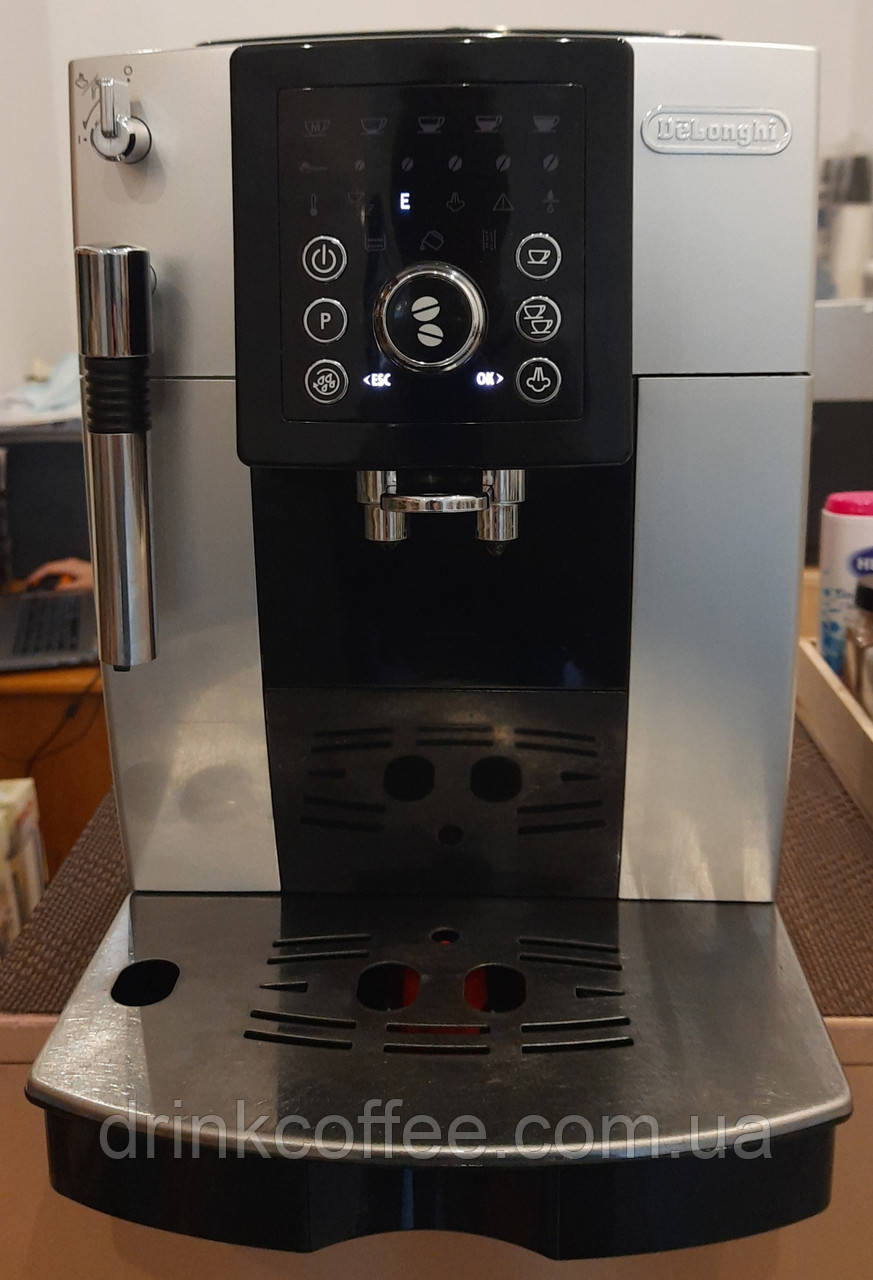 Кавомашина DeLonghi ECAM 24.210 SB б/у (обслужена) 2018 року