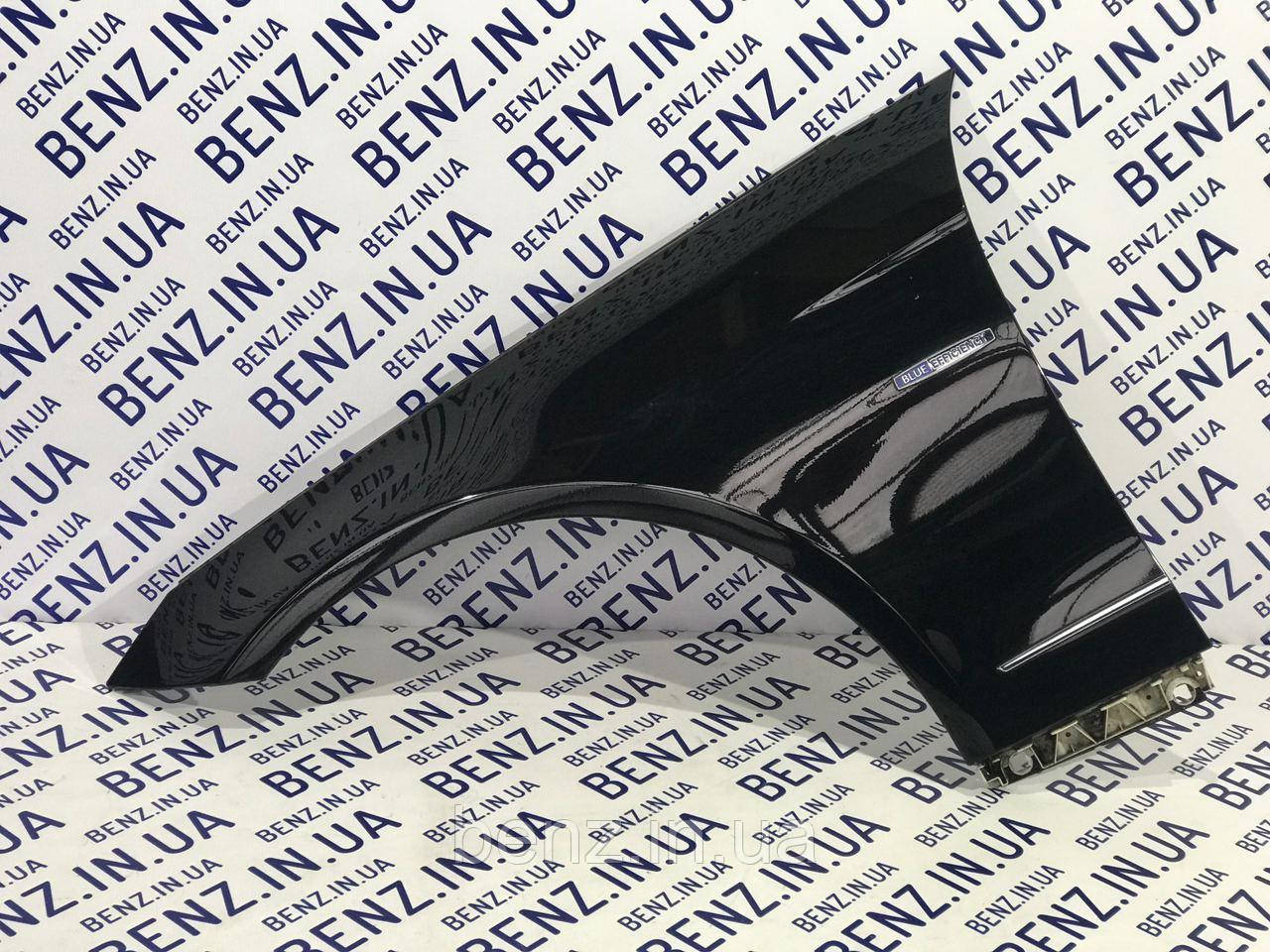Крило переднє ліве Mercedes C207, A207 A2078800118