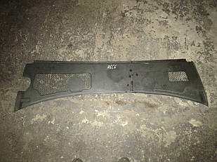 Б/у Пластик під вітрове скло 2,0 TDI для Audi A6C6 2004-2008