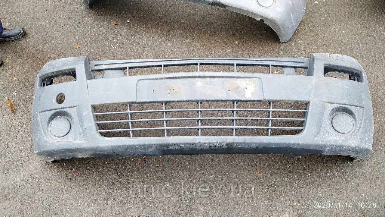 Бампер передній Рено Майстер 2, Опель Мовано б/в (8200396600)