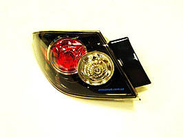 Фонарь задний для Mazda 3 хетчбек '07-09 левый внешний прозрачный BR5S51180D