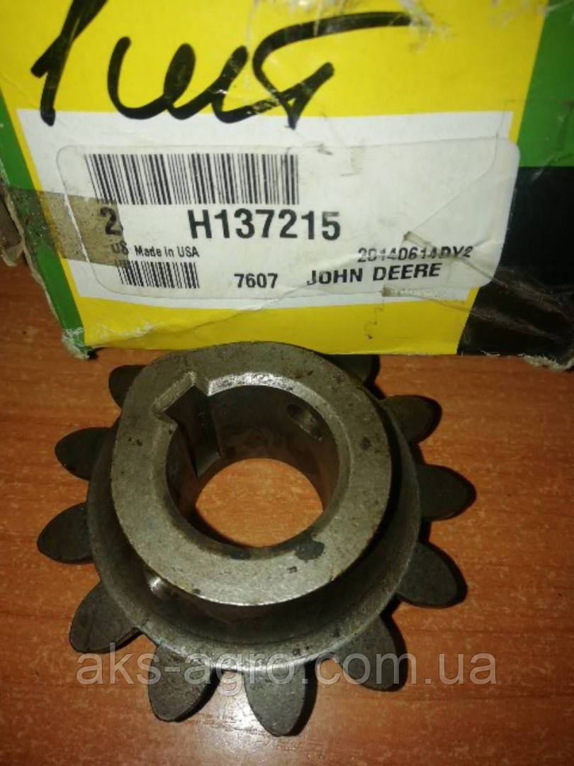 Шестерня (привід подающих шнеків) (H75406), JD (США) H137215 H75406