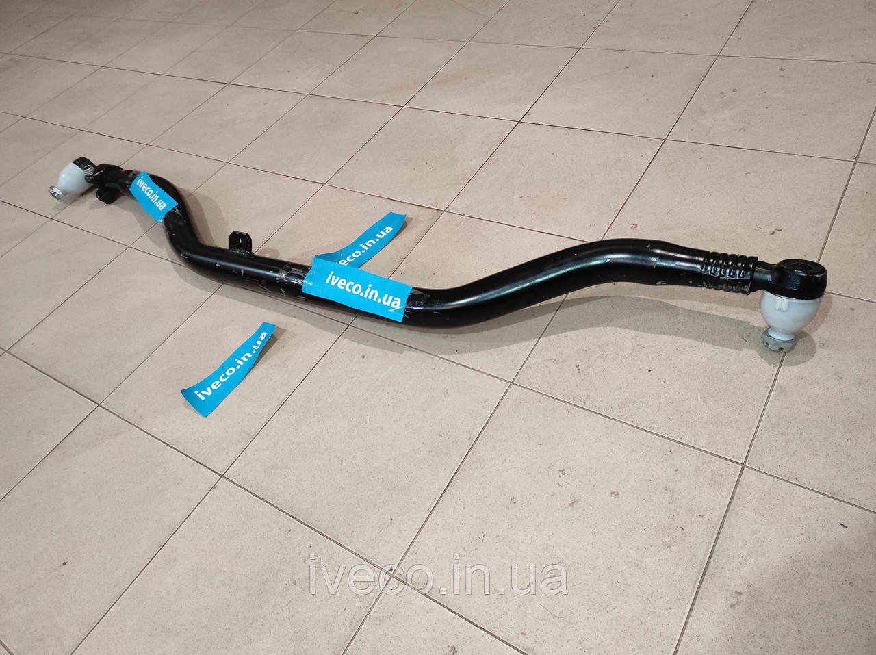Тяга кермова поперечна другого кермового моста Iveco Trakker EuroTrakker Івеко Тракер 41042245 L-1485мм