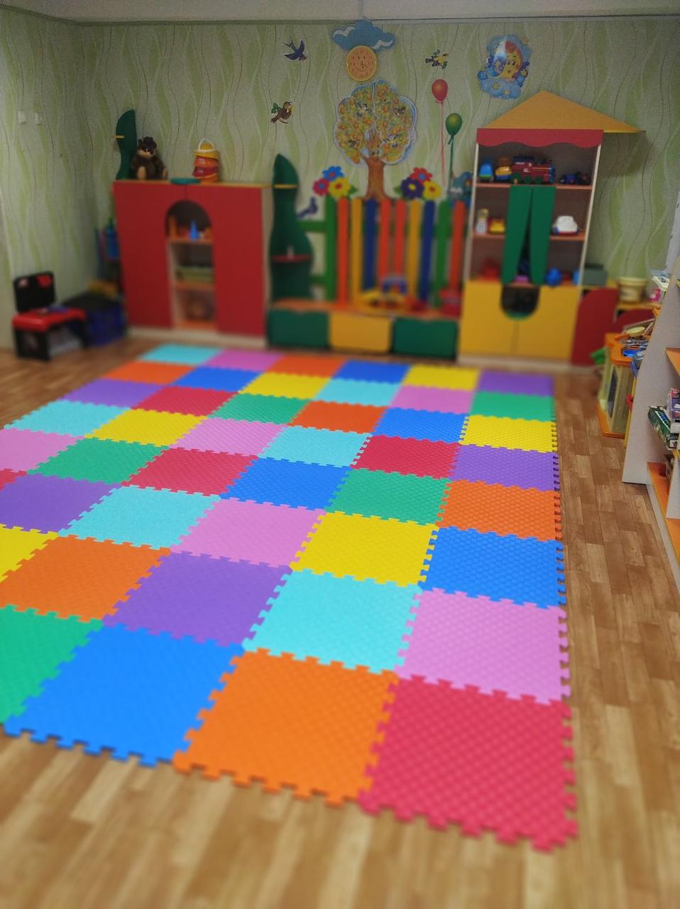 Коврик-пазл 50*50*1см. Напольный коврик - пазл для игровых детских комнат.