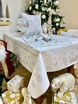 Скатертина новорічна жакардова біла двостороння з тефлоновим покриттям 140 х 244 см, фото 2