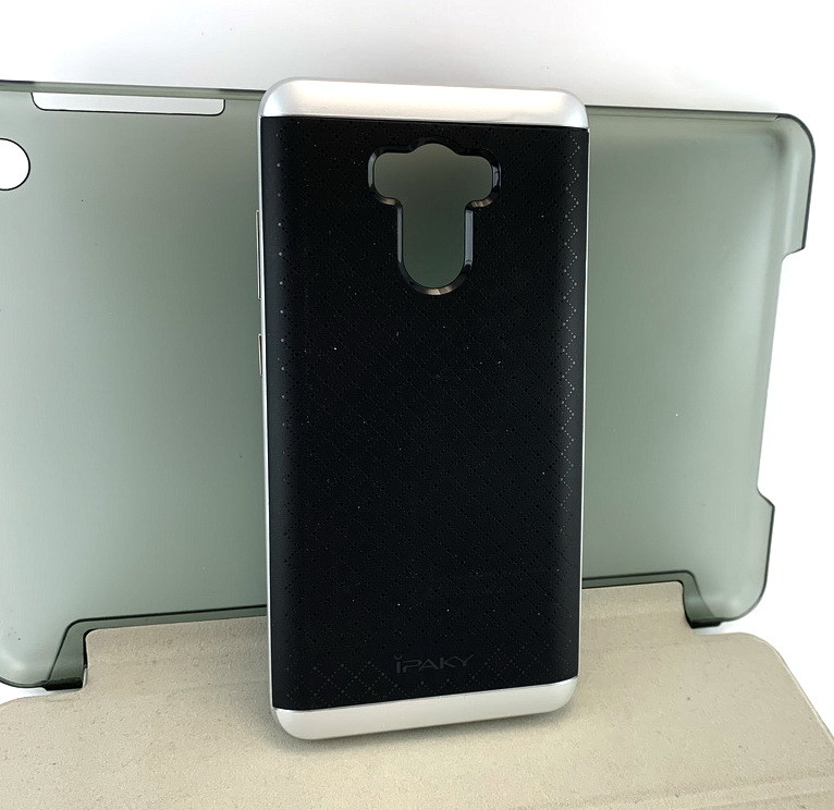 Чохол для Xiaomi Redmi 4, Redmi 4 Pro накладка на бампер протиударний Ipaky Carbon чорний, золотий