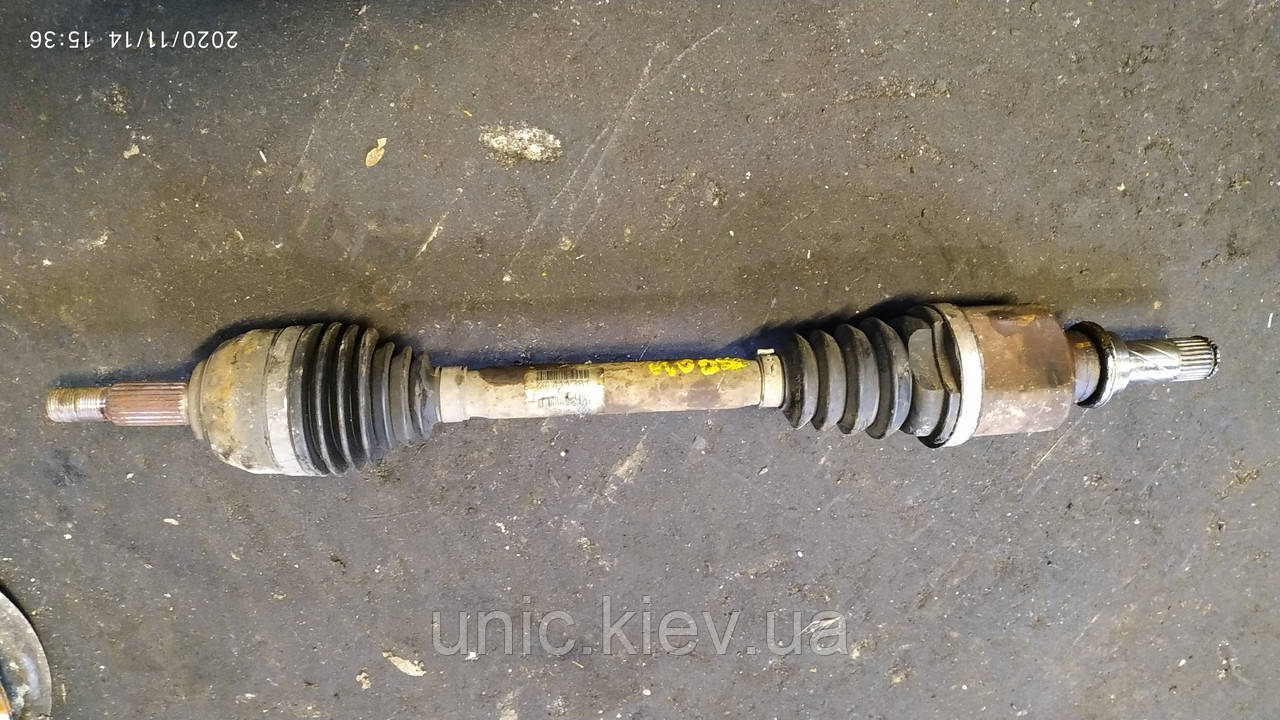 Піввісь передня ліва Рено Кліо 3 / Модус б/в