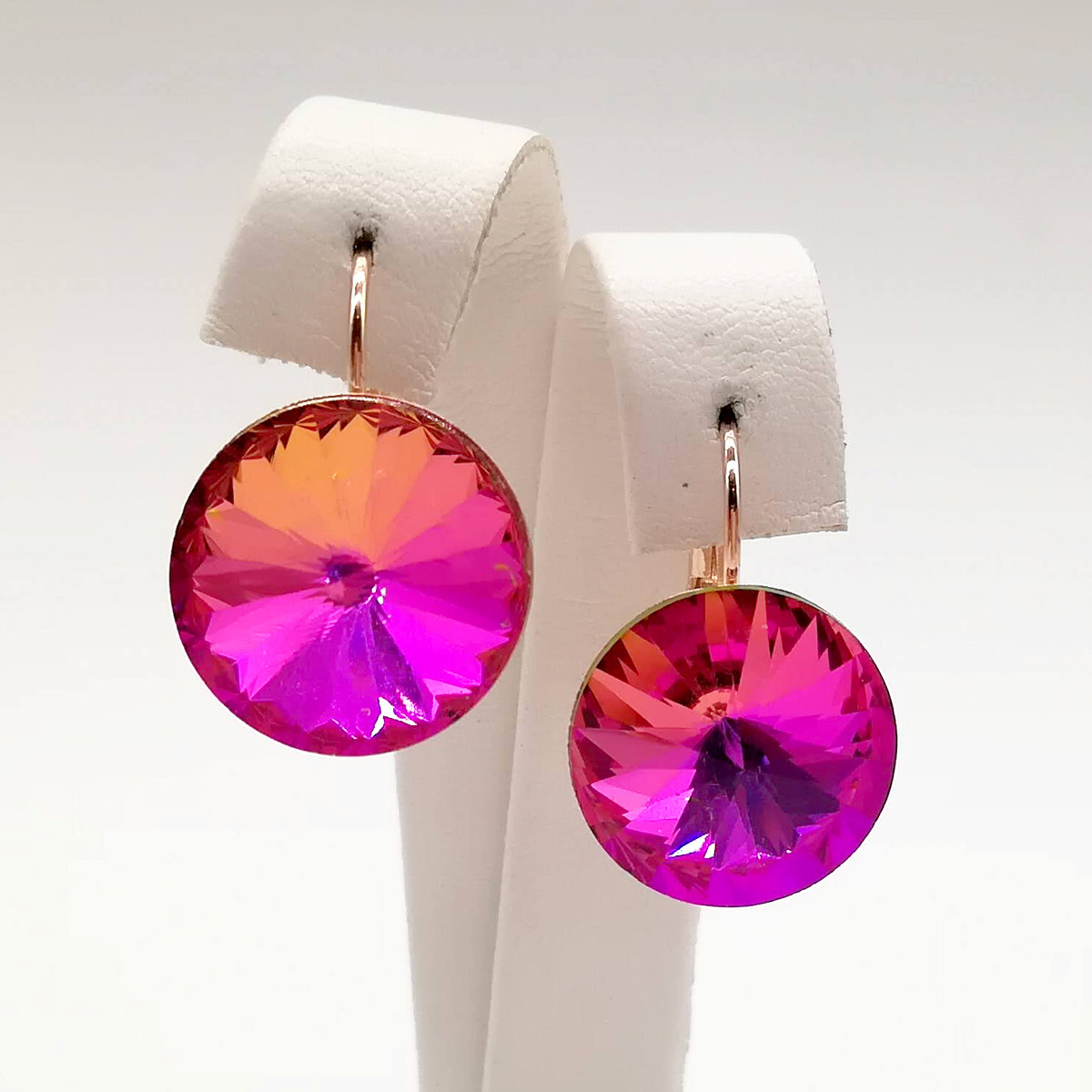 Сережки SONATA з медичного золота, кристали Swarovski яскраво-рожевого кольору, позолота PO, 24735