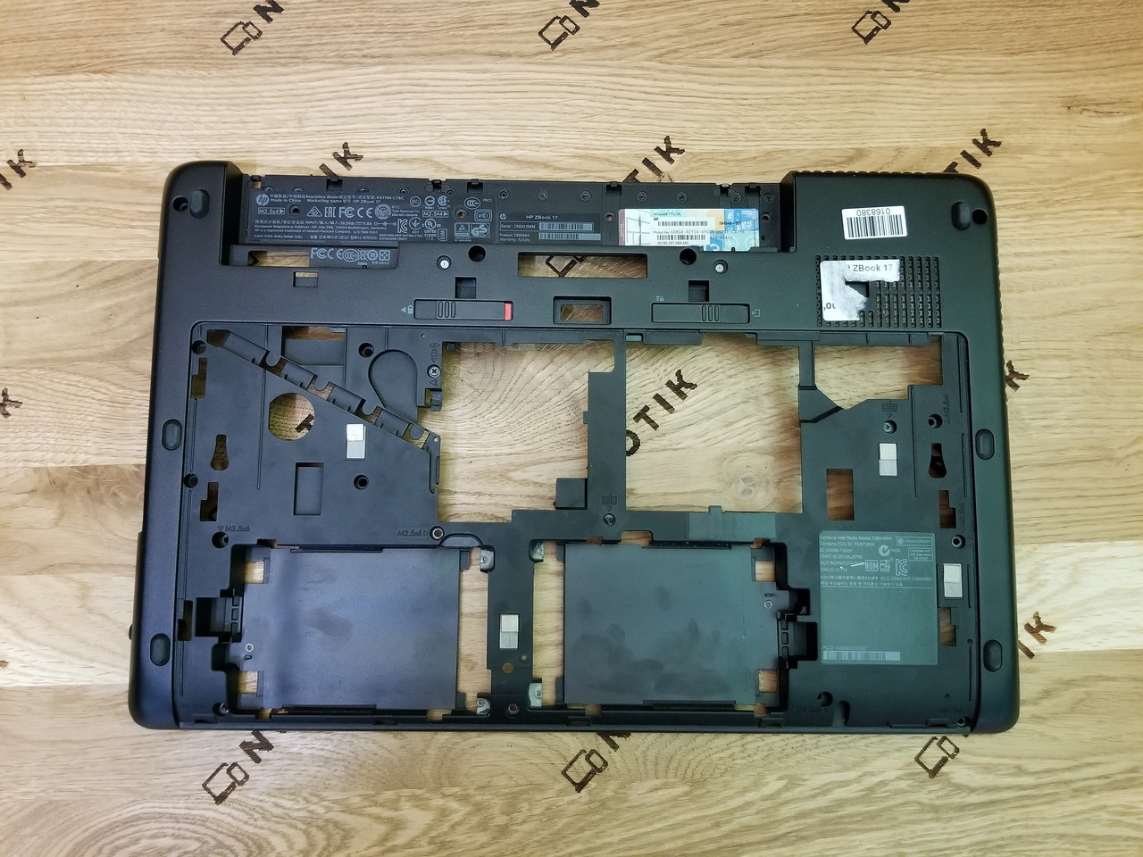 Середня частина бази корпусу ноутбука HP ZBook 17 ОРИГИНАЛ