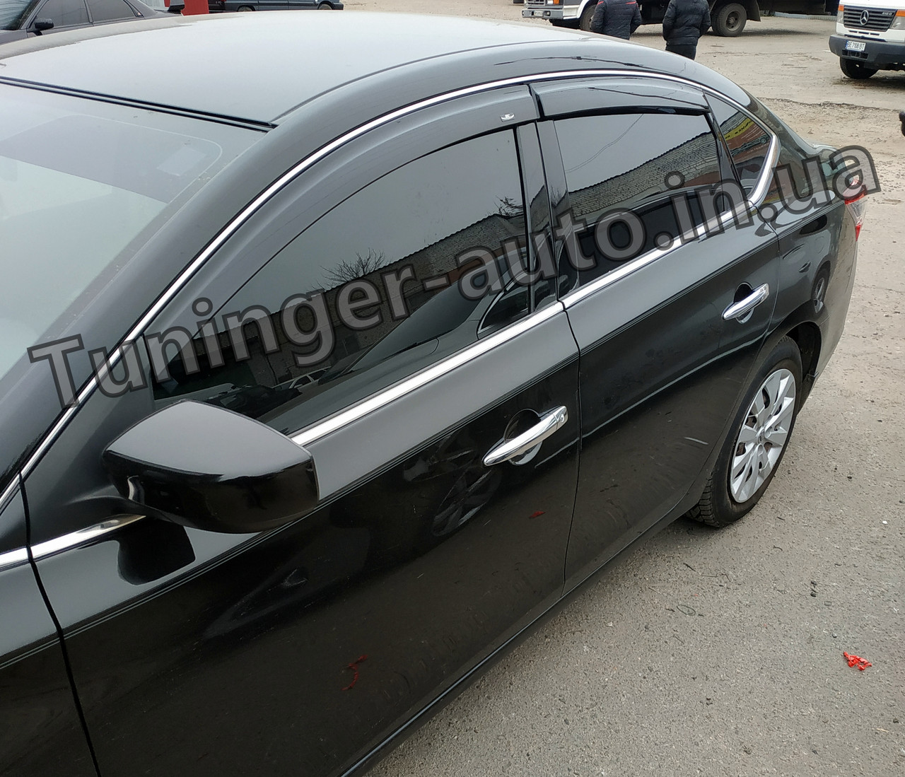 Дефлектори вікон, Вітровики Nissan Sentra 2012-2019 (Hic)