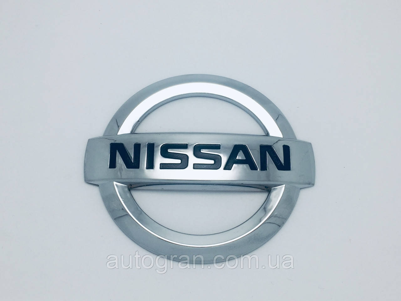 Емблема решітки радіатора і кришки багажника Nissan 11.8см*10см