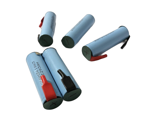 Аккумулятор для пылесоса Electrolux AEG ERGORAPIDO 18V Li Ion Аккумулятор для пылесоса Electrolux AEG ERGORAPIDO 18V Li Ion