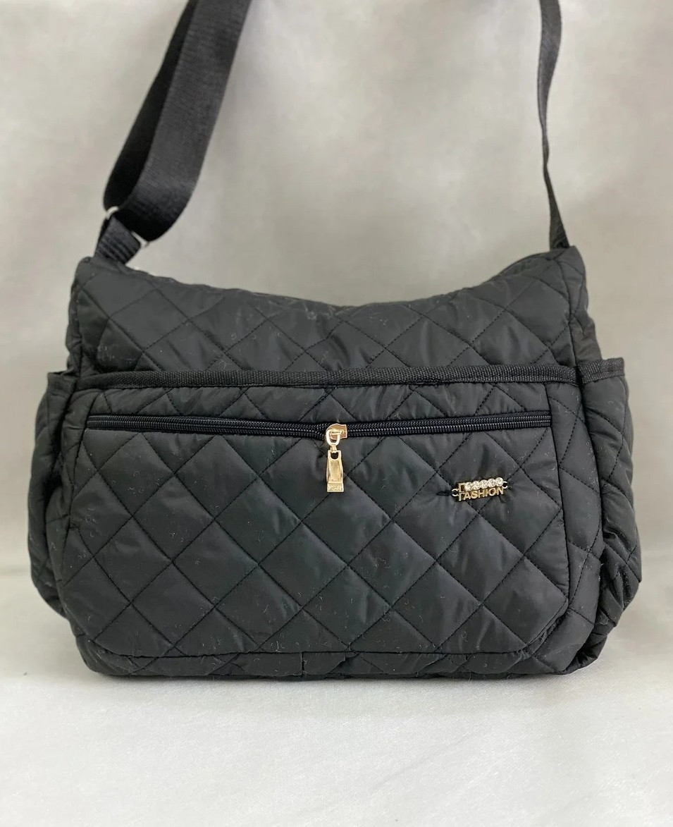 Стильна стьобана жіноча сумка плащівка з кишенями темно-синя чорна