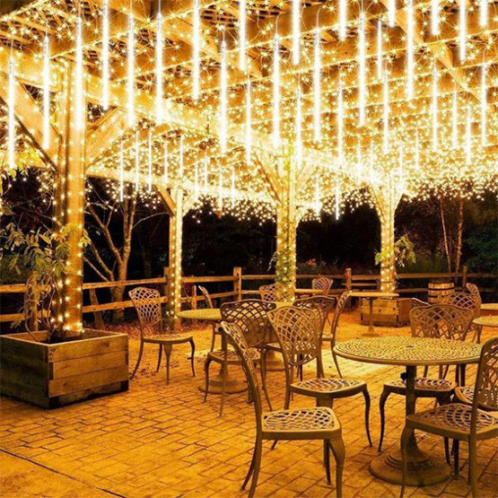 Гірлянда світлодіодна вулична Метеоритний дощ «Тануть Бурульки» біле тепле світло